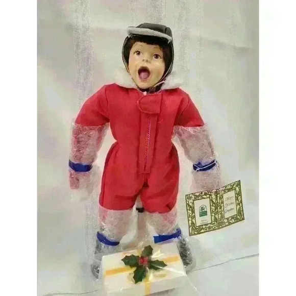 Ashton Drake-MERRY CHRISTMAS GRANDMA-Doll - Picture 1 of 8